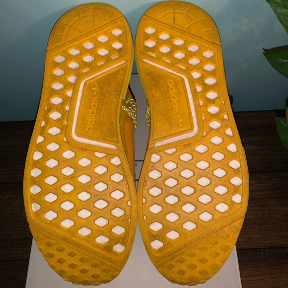 Adidas NMD Hu Pharrell “Extra Eye Yellow” - Picture 9 of 12